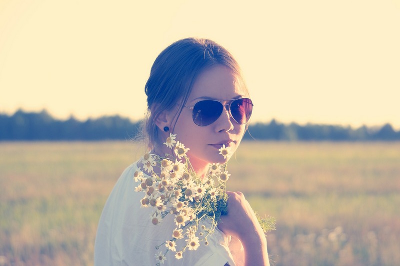 summer-hair-care-obx-flower-child-336658_1920