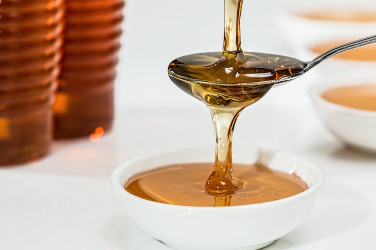 honey-for-dry-hair-tips